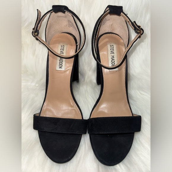 Steve Madden Black Heels with Sleek Modern Silhouette - Picture 1 of 8